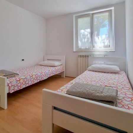 Ena Lägenhet Novigrad Istria Exteriör bild