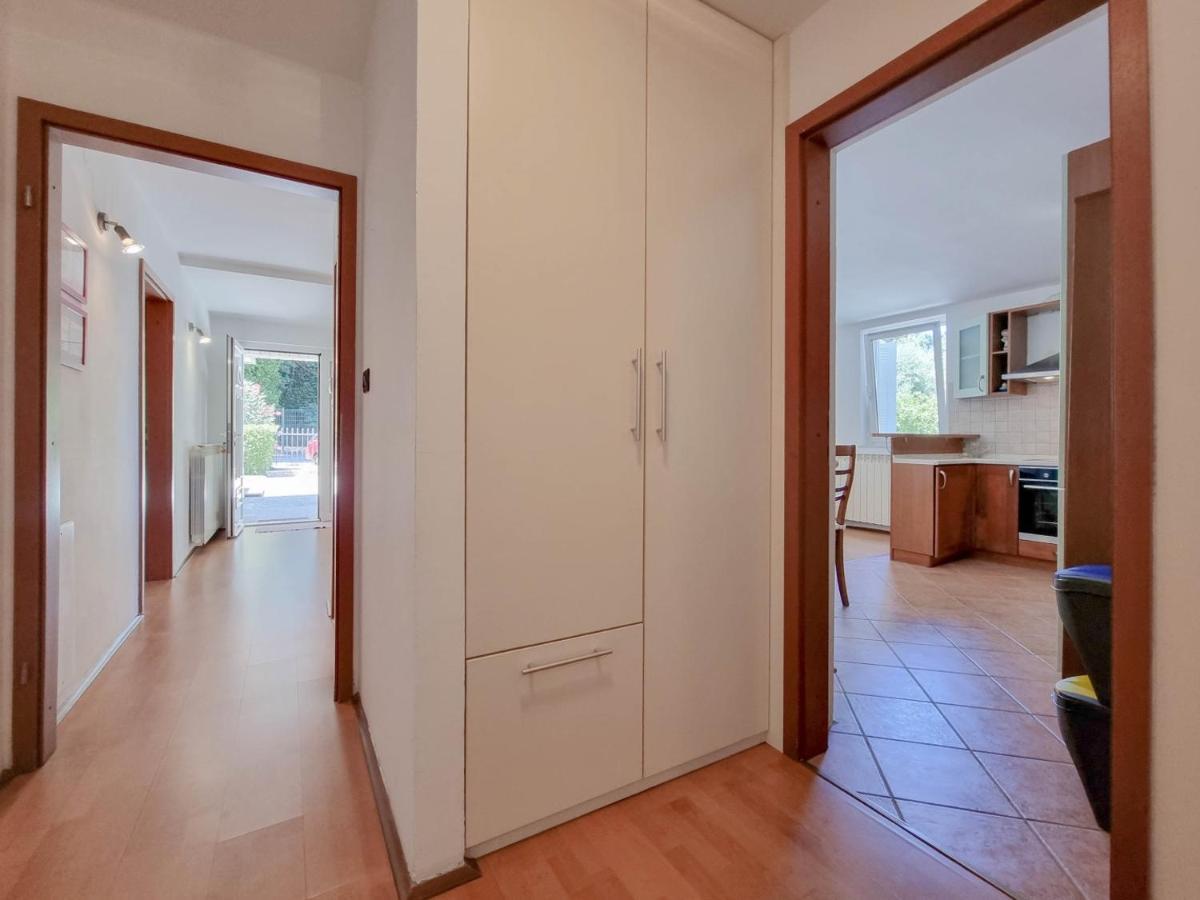 Ena Lägenhet Novigrad Istria Exteriör bild