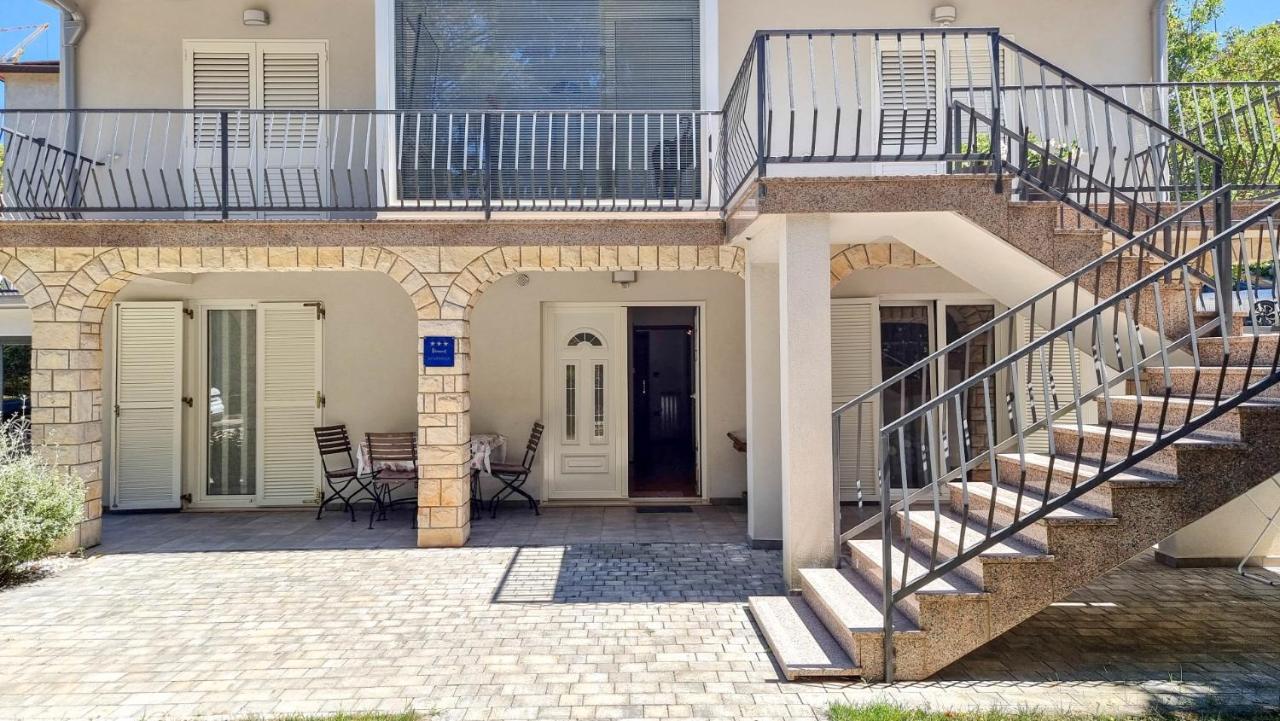 Ena Lägenhet Novigrad Istria Exteriör bild