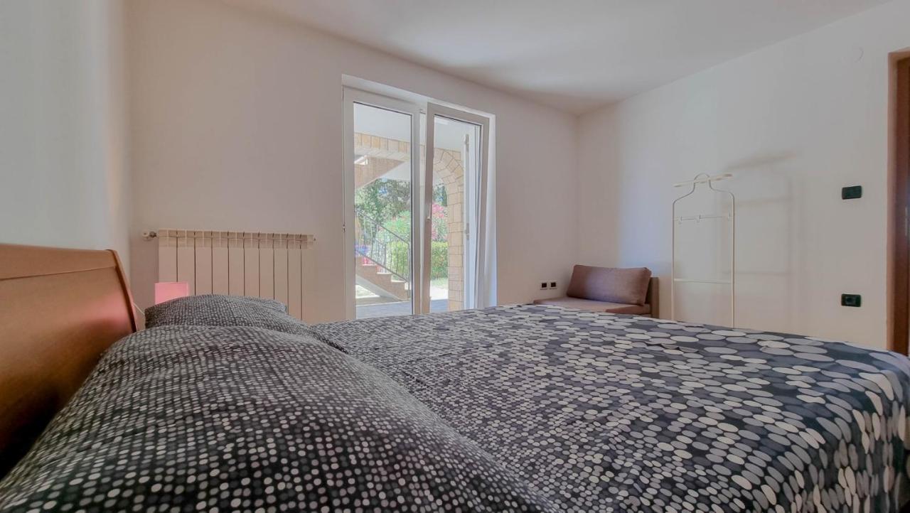 Ena Lägenhet Novigrad Istria Exteriör bild