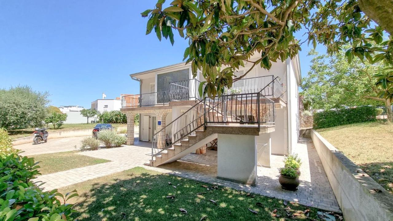 Ena Lägenhet Novigrad Istria Exteriör bild